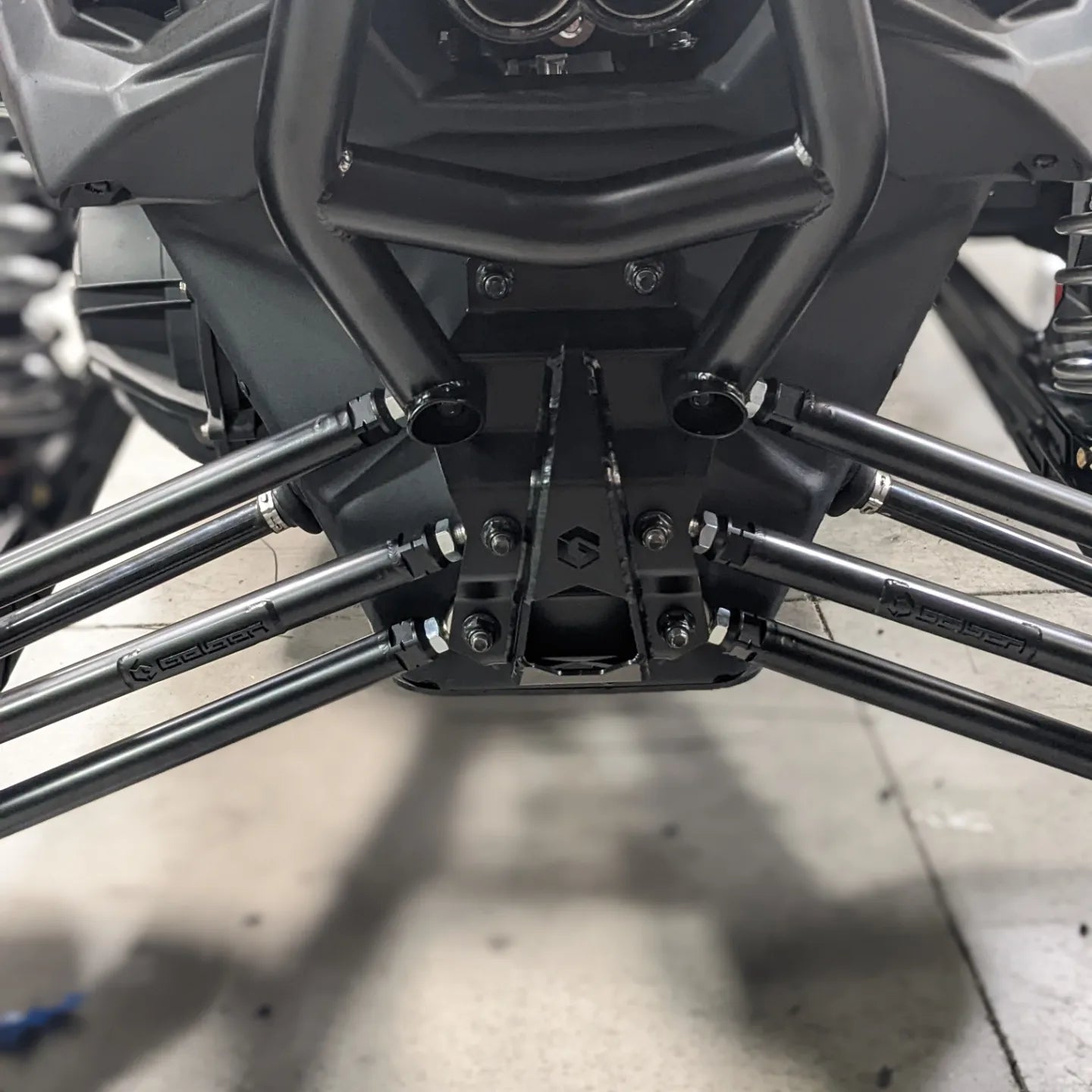Can-Am Maverick X3 (2022+) Radius Rod Link Plate Geiser Performance