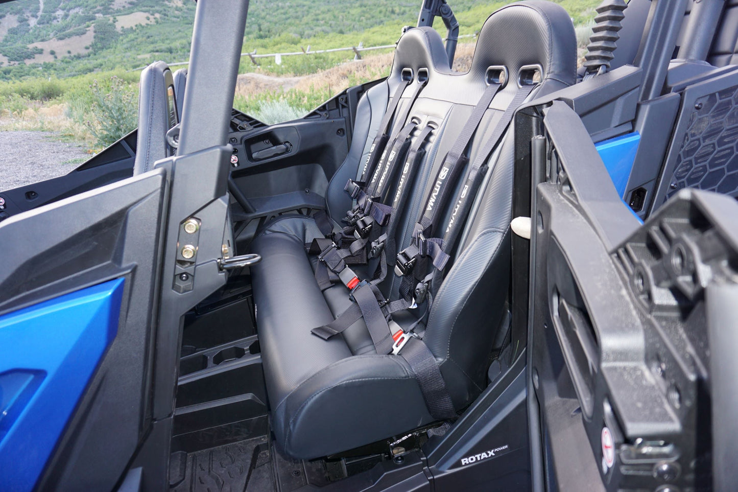 Can-Am Commander MAX (2021+) Rear Bench Seat with Harnesses