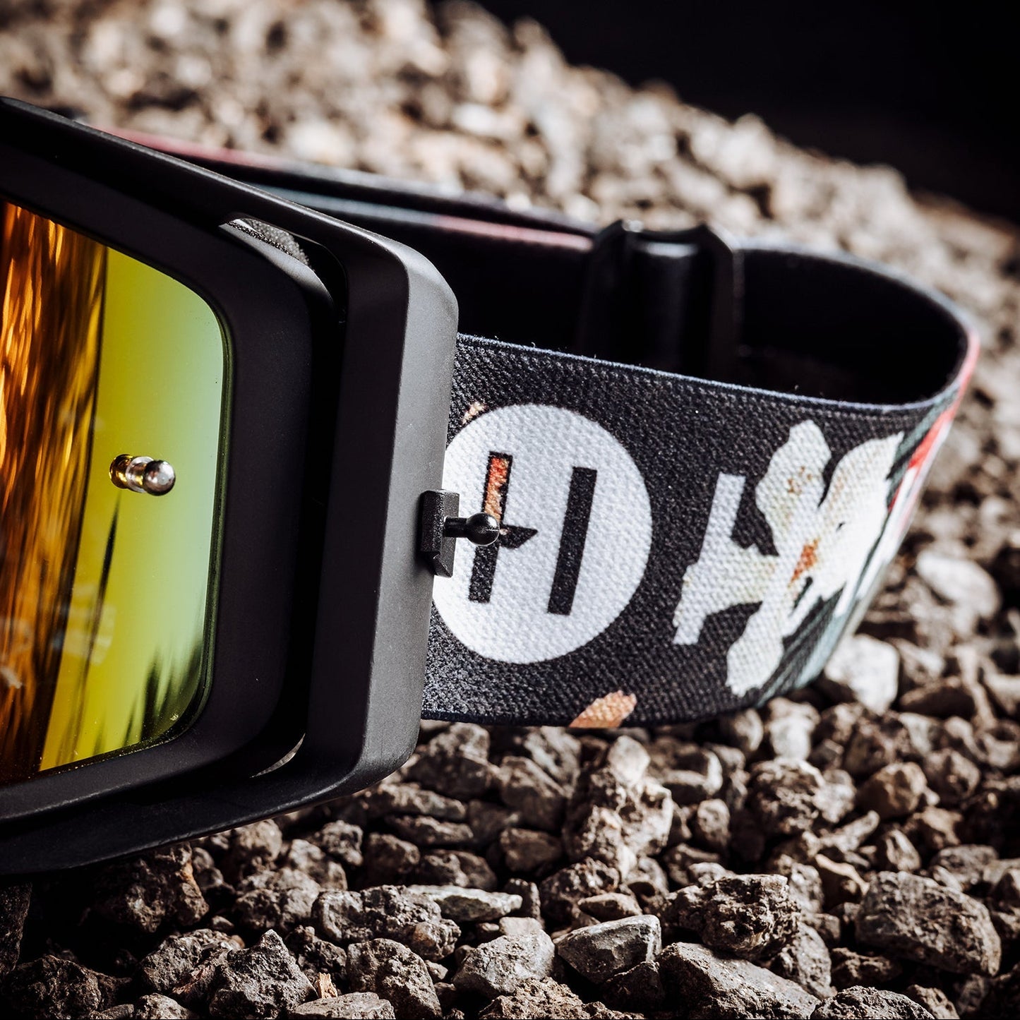 Elite Goggle (Flower) UTV Off-Road - Close-Up Detail | Havoc