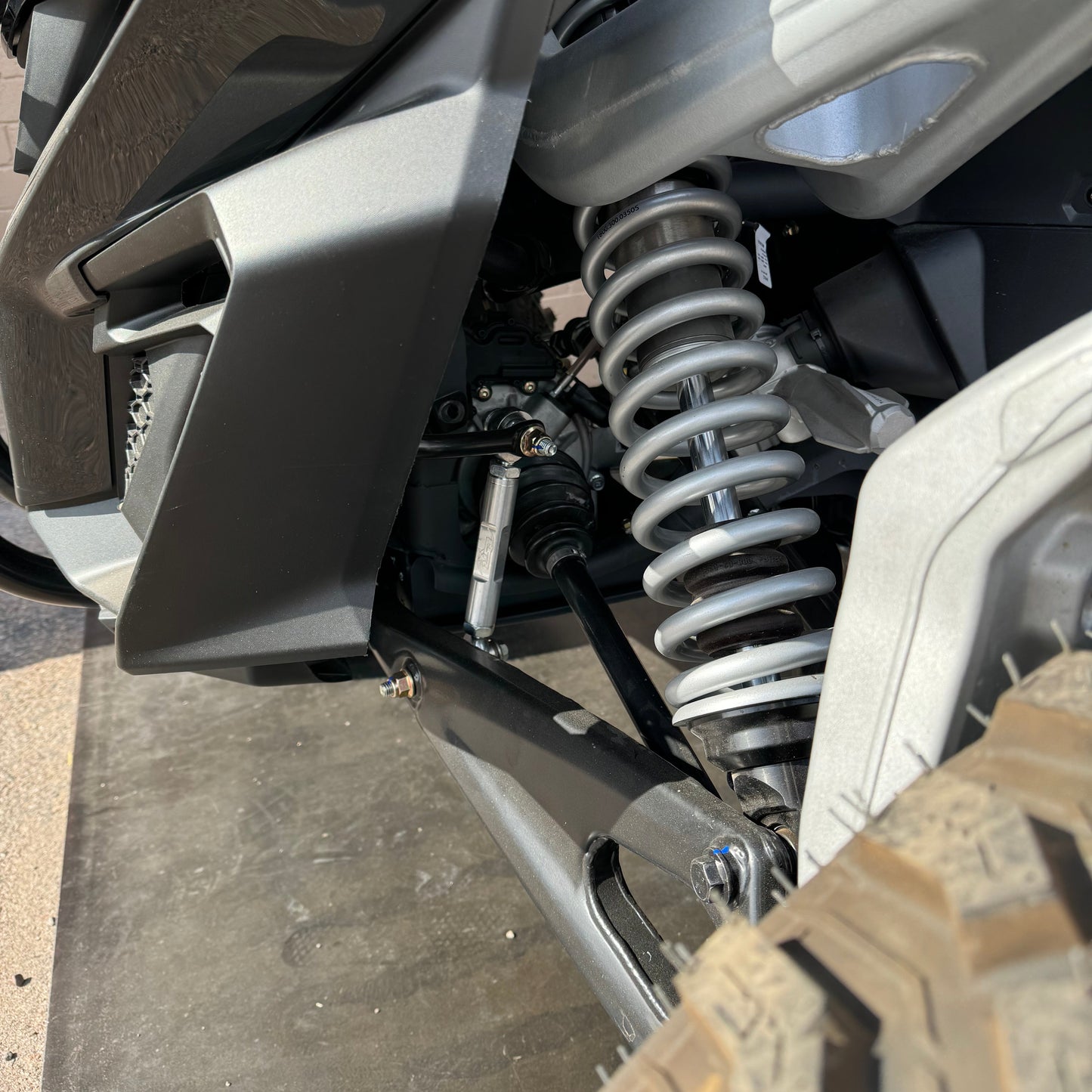 Can-Am Maverick R Front Sway Bar Links Side by Side - Angle View | Lone Star Racing