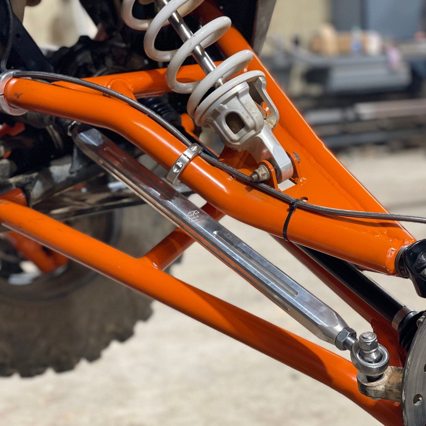 Polaris RZR Pro XP Long Travel Tie Rods SxS - Installed View | L&W Fab