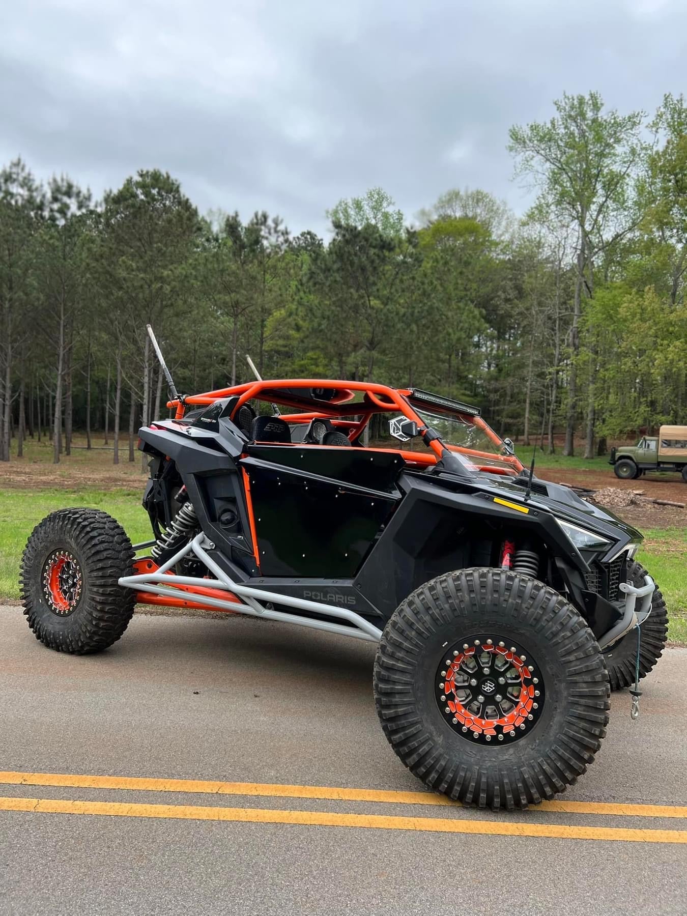 Polaris RZR Pro R 2-Seat Tree Kickers L&W Fab