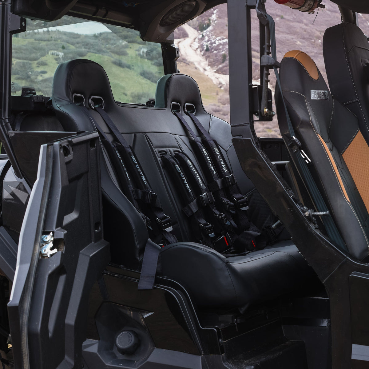 Polaris General 1000 Rear Bench Seat with Harnesses | UTVMA