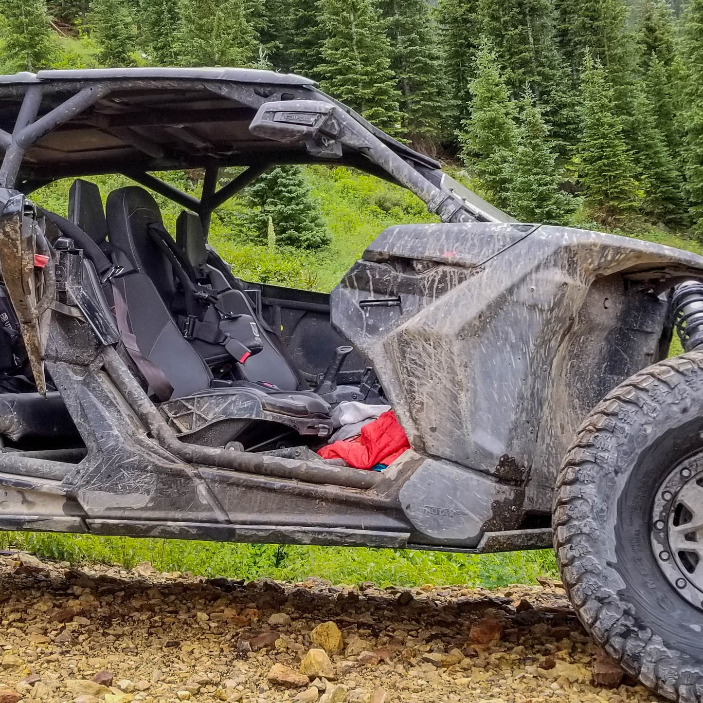 Can-Am Maverick X3 Bump Seat with Harness