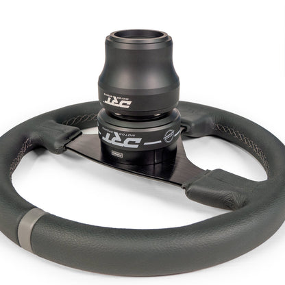 Universal SxS 6-Bolt Quick Release Steering Wheel Adapter by DRT Motorsports, product view 10