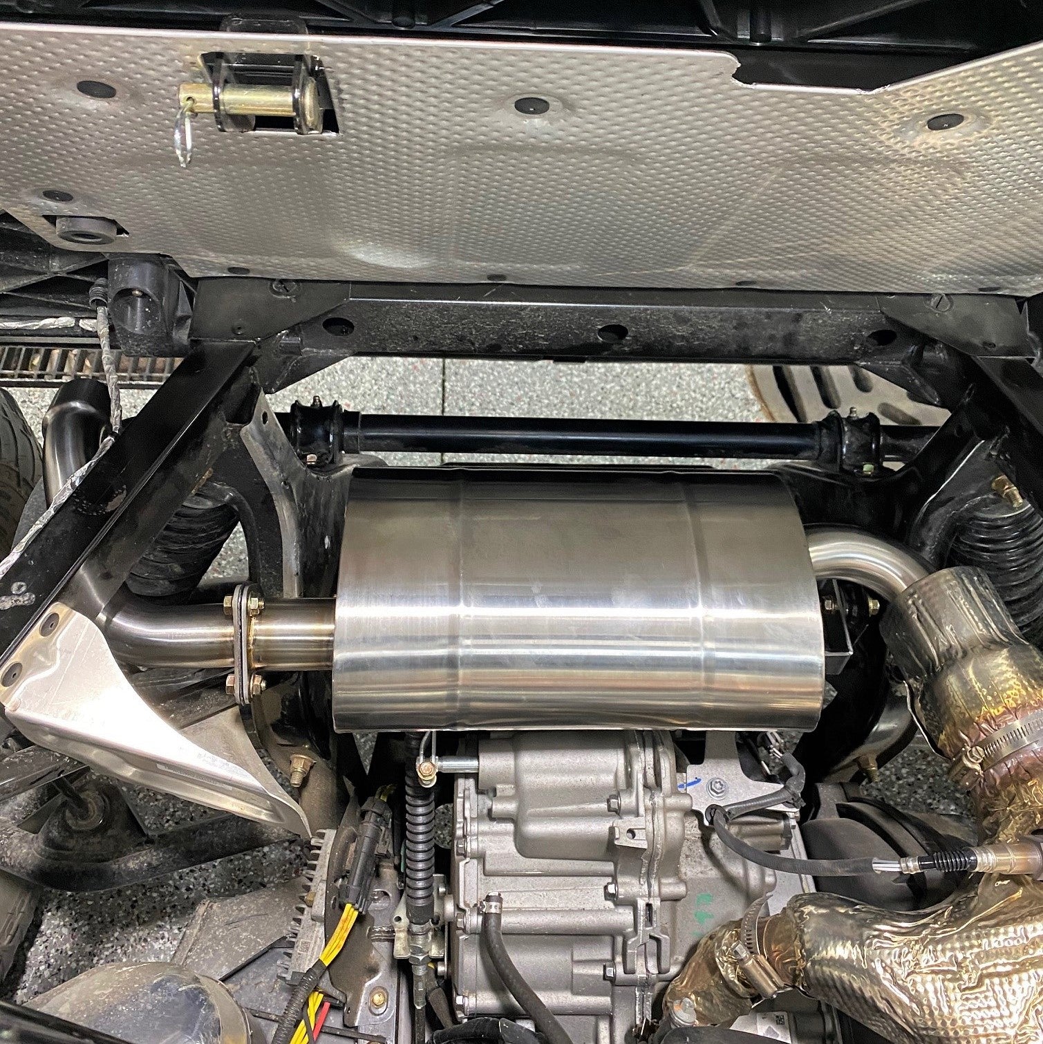 Can-Am Defender HD10 (2020+) Magnum Slip-On Exhaust Evolution Powersports