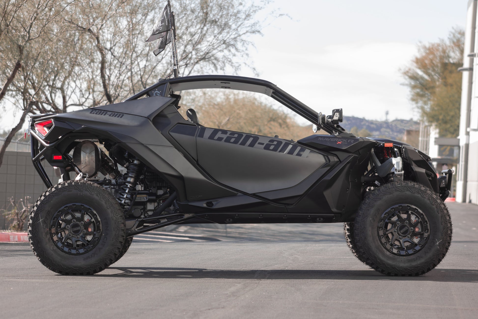 Can-Am Maverick R (2-Seat) Roll Cage Geiser Performance