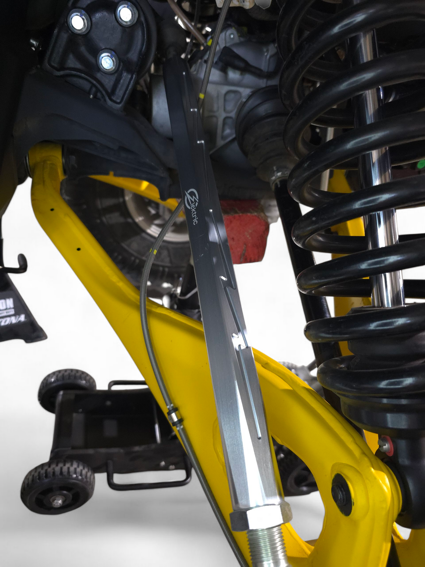 Can-Am Maverick R Billet Tie Rods (Anodized Clear)