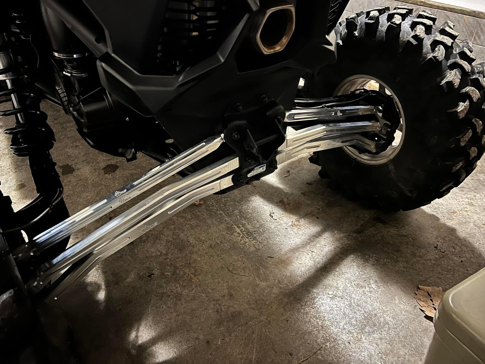 Can-Am Maverick X3 72" Adjustable Radius Rods L&W Fab