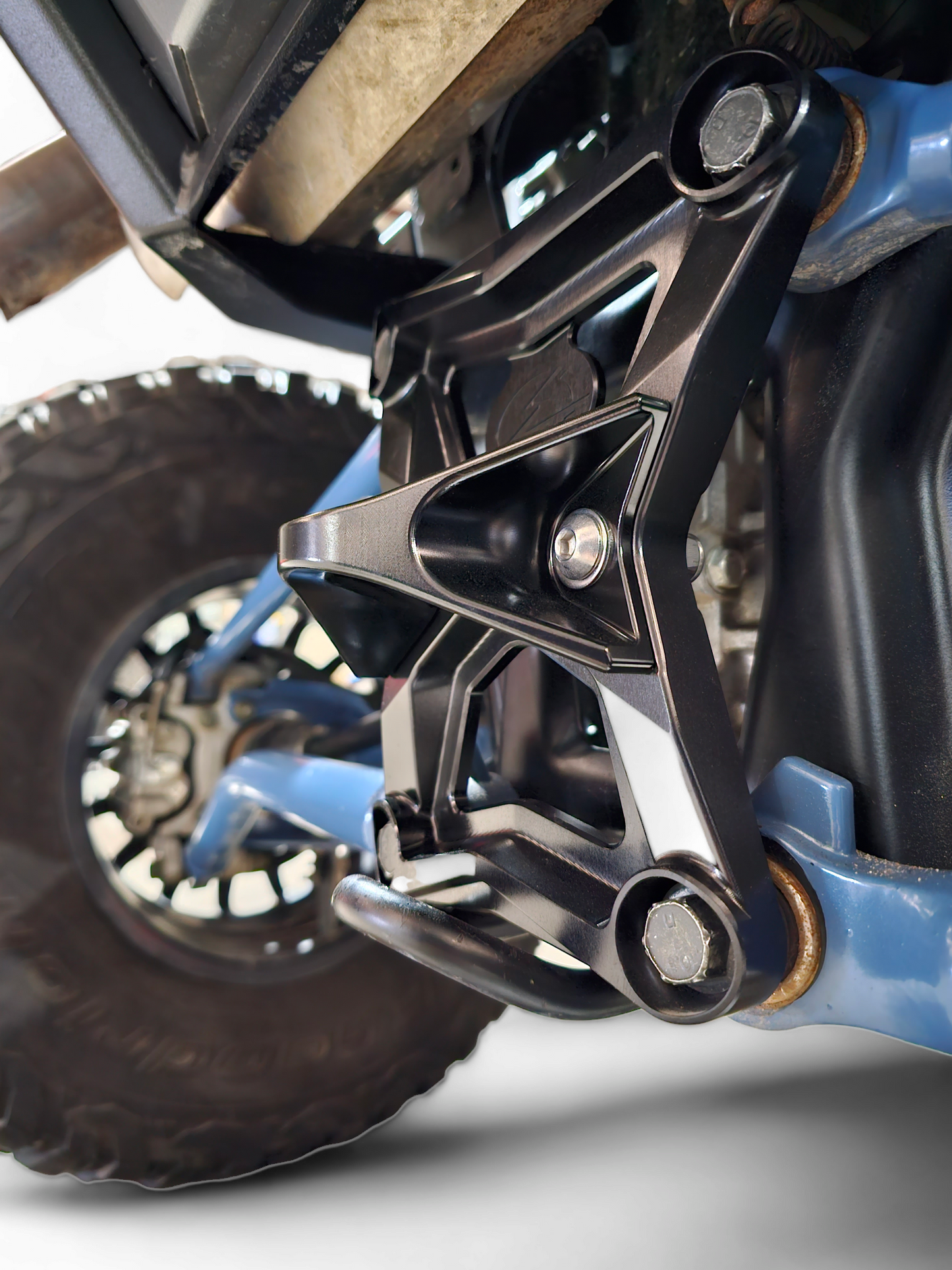 Polaris RZR Pro XP Radius Rod Plate with Tow Hook (Black)
