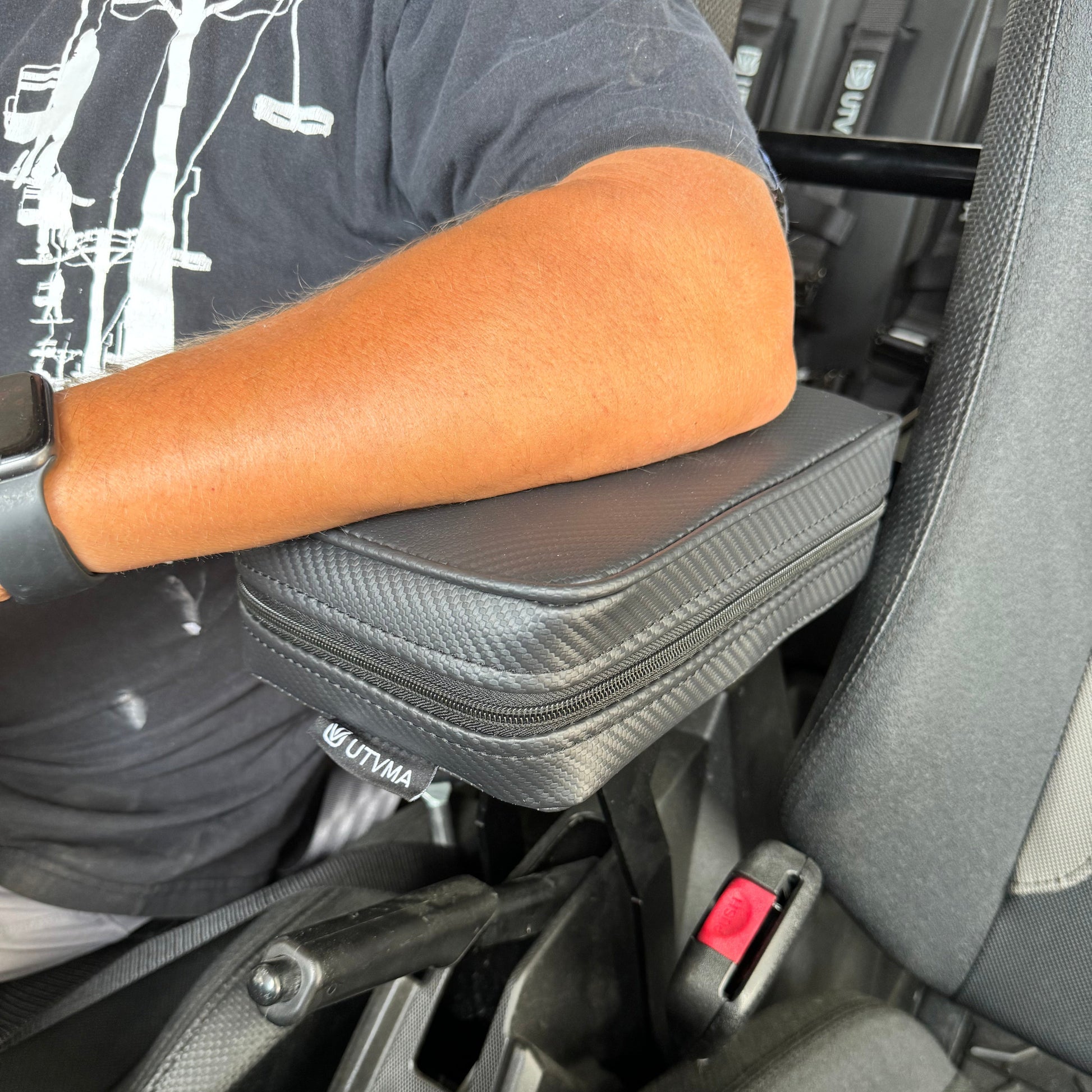 Polaris Xpedition Armrest with Bracket UTVMA