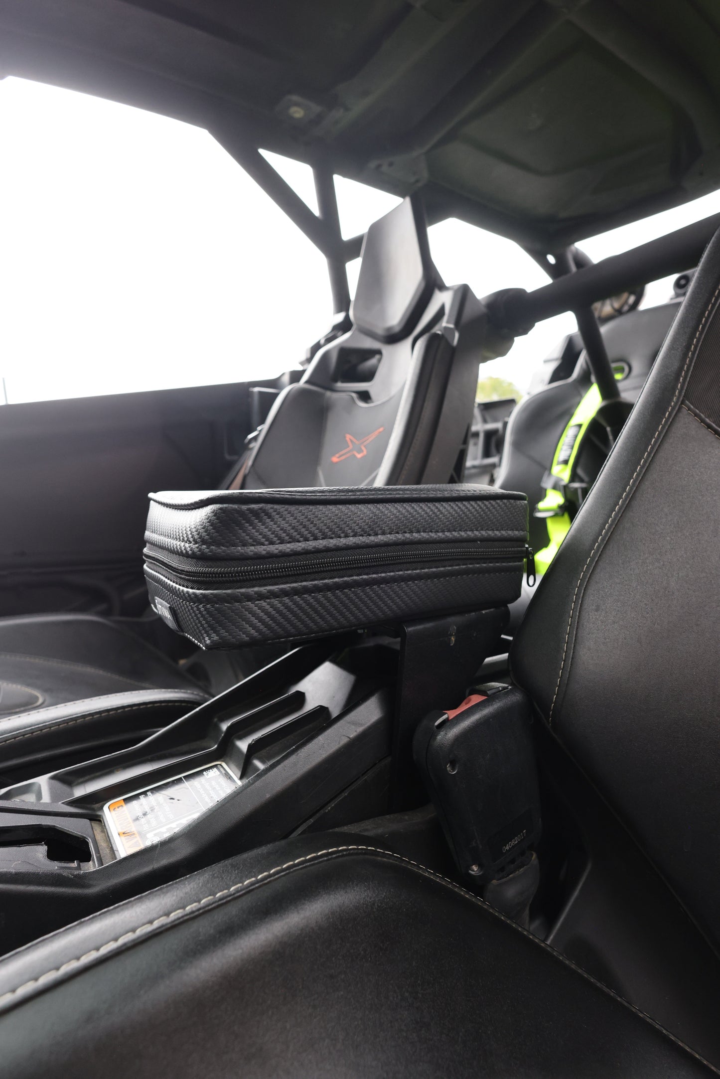 UTVMA Maverick X3 MAX Armrest with Bracket (2017+)