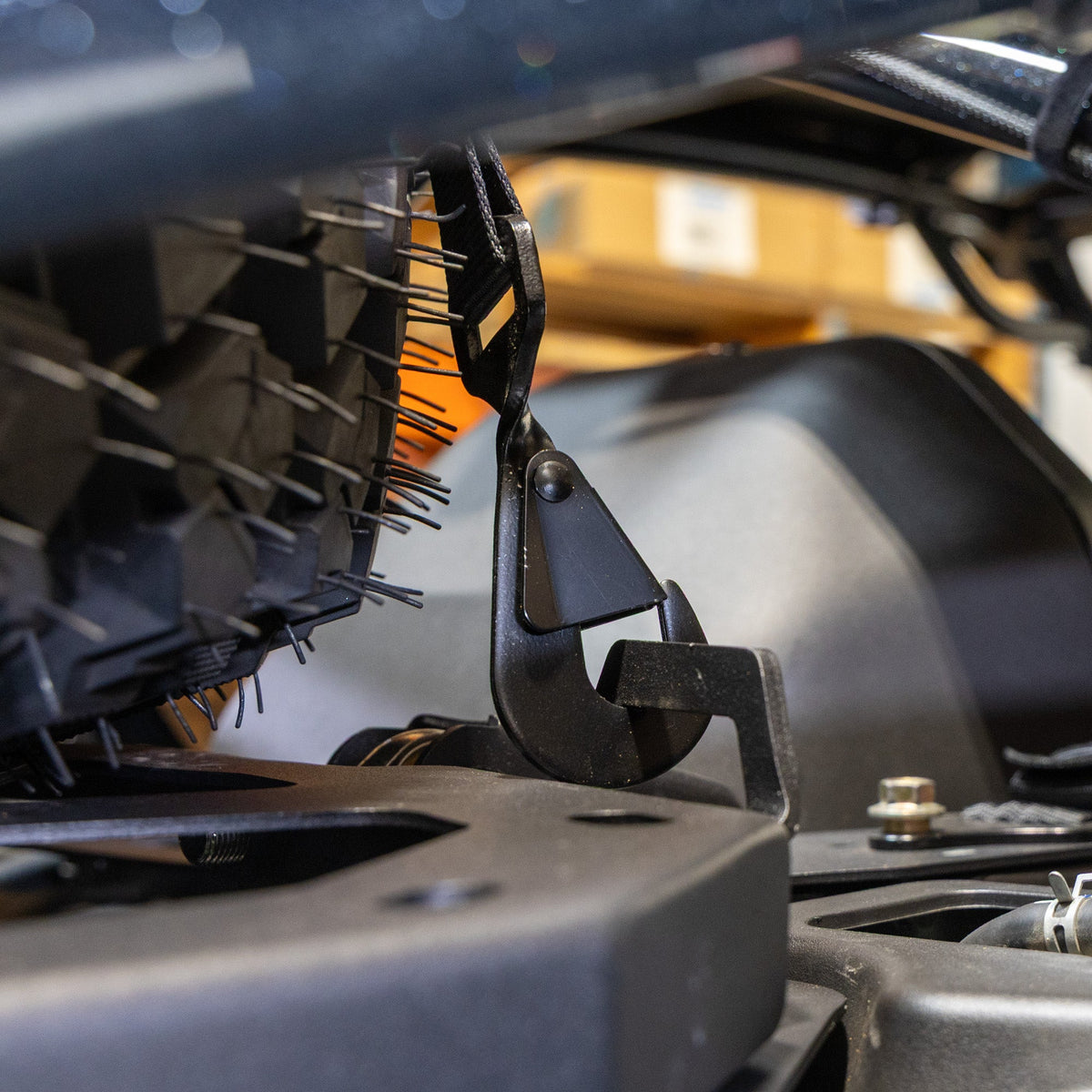 Ratcheting 3-Point Ratcheting Y-Strap by DRT Motorsports, product view 13